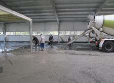 Kompleksowo - chudy beton , podkład betonowy  oraz posadzka epoksydowa Flowcrete